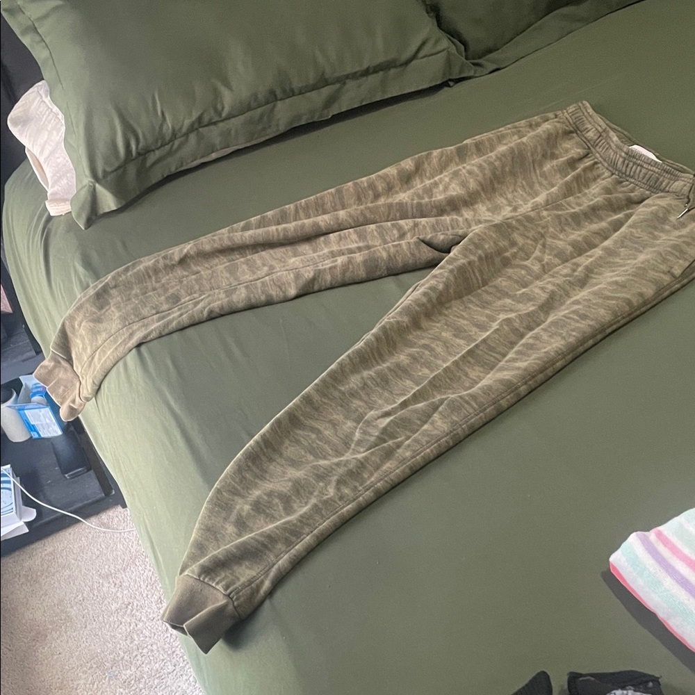 Men's Olive Camouflage Jogger Pants
